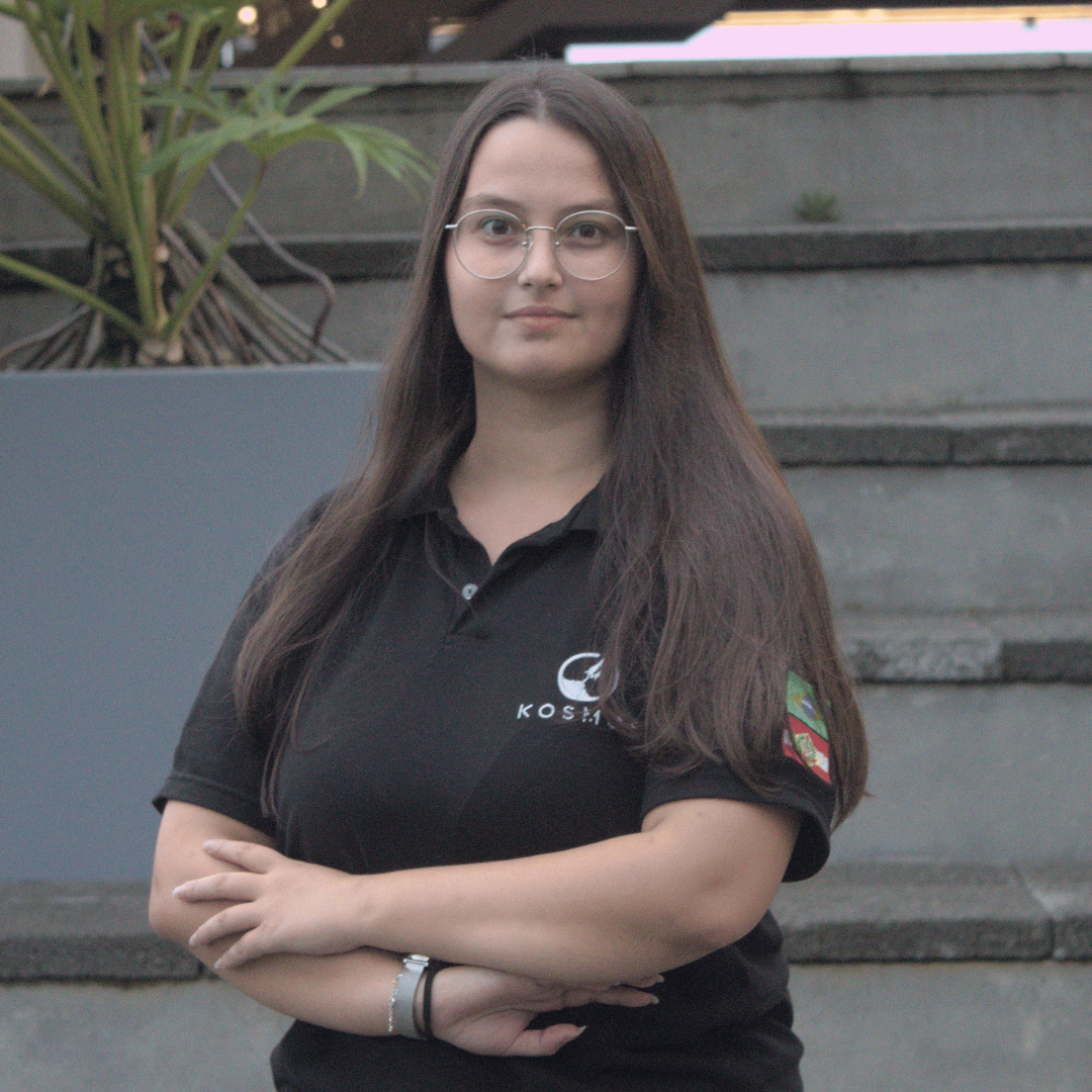 [Image of Tayná da Silva da Rosa]